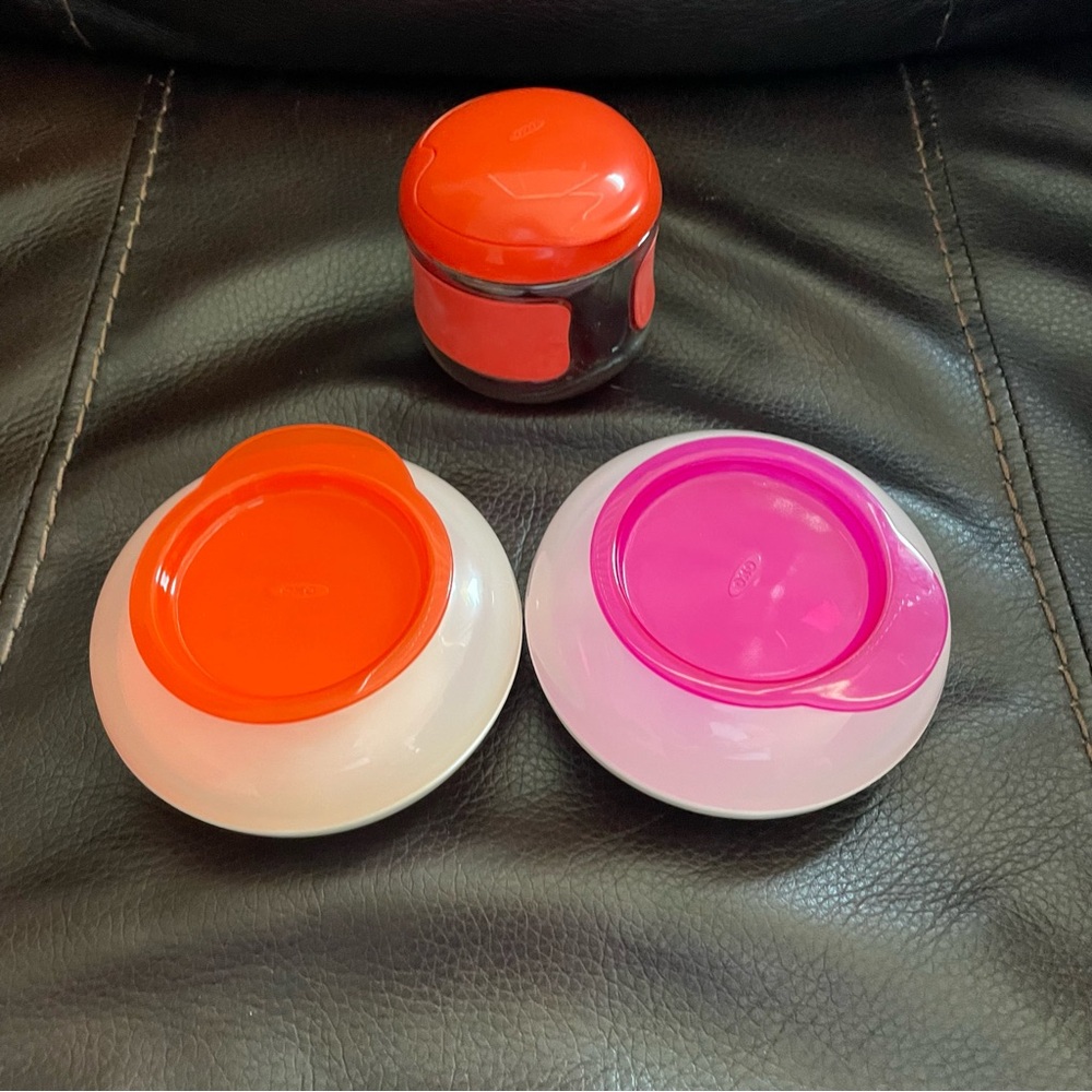 OXO Food Storage Set with Orange and Pink Lids